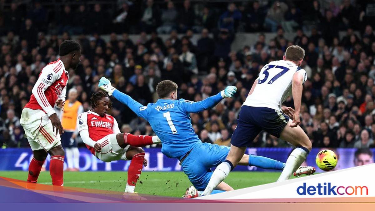 North London Derby: Eze Akhiri Puasa 18 Laga, Kolo Muani Cetak Gol EPL Perdana