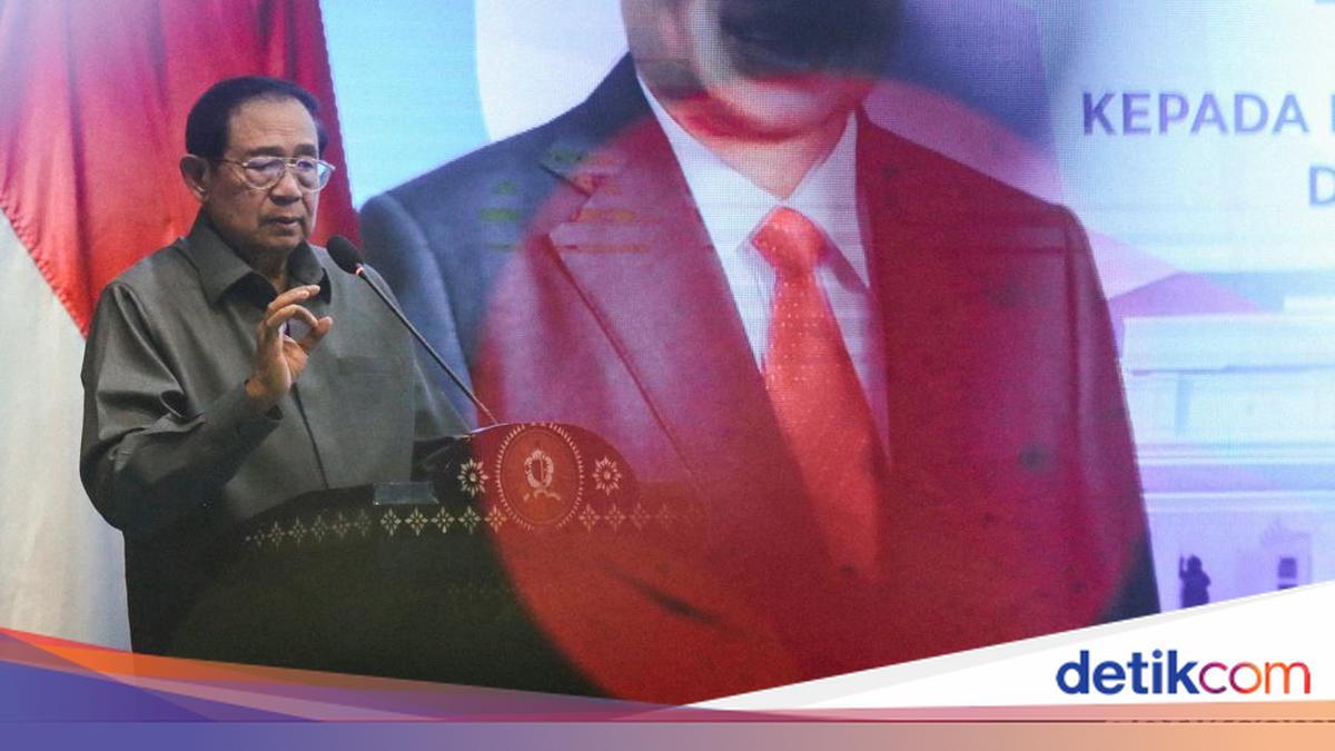SBY Ingatkan TNI Patuhi Konstitusi dan Tidak Masuk Politik Praktis