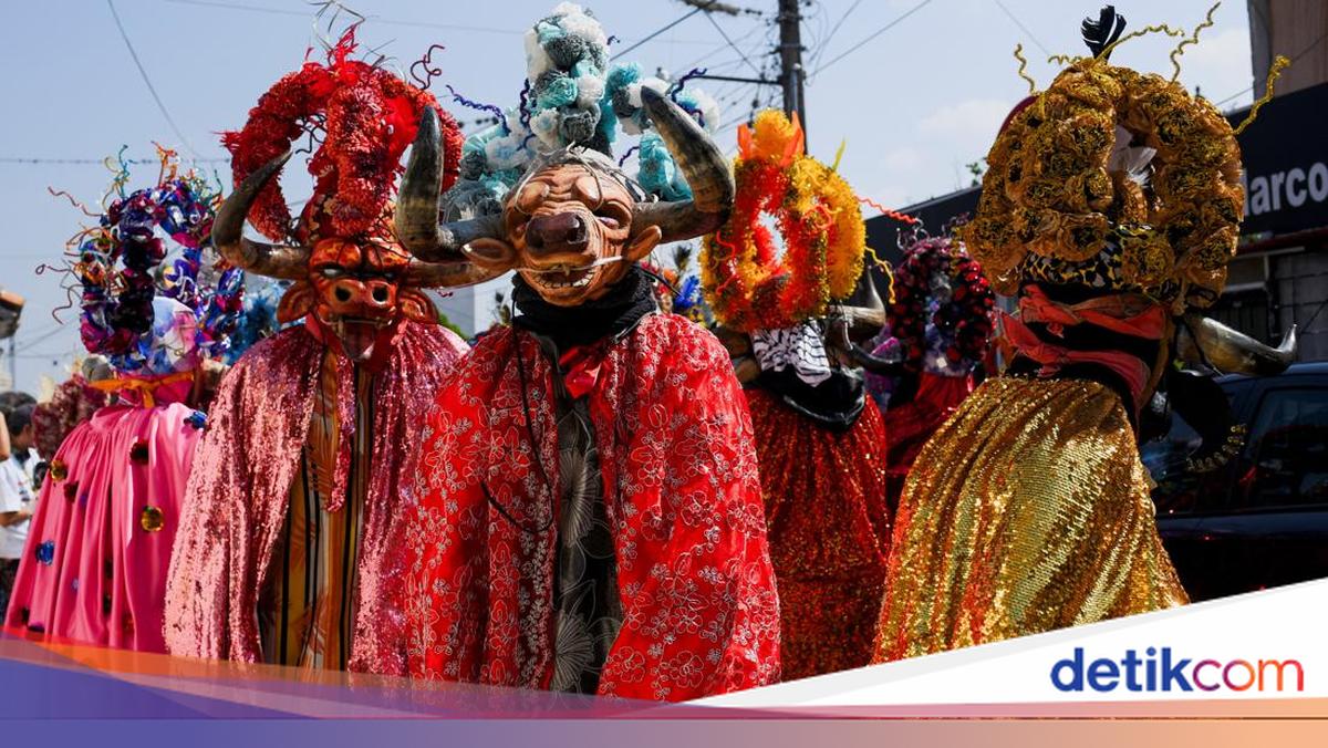 Topeng Kayu Menghidupkan Warisan Afro-Meksiko di Veracruz
