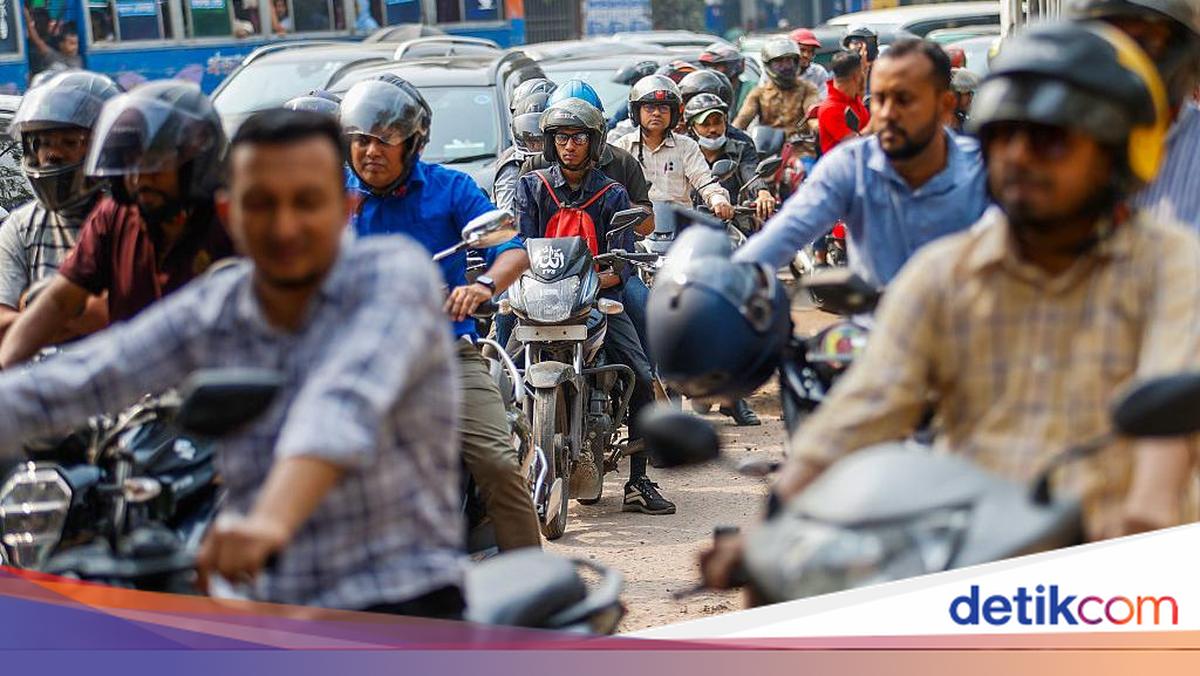 Bangladesh Pangkas Jam Kerja PNS demi Hemat Energi