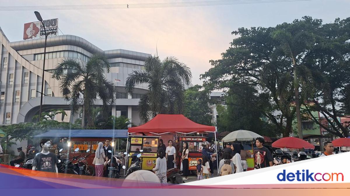 Potret Serunya War Takjil di GDC Depok: Makin Sore Makin Ramai