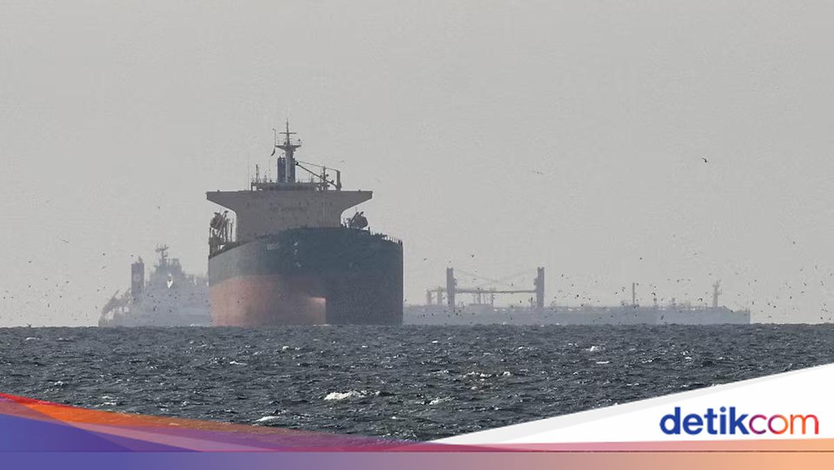 Iran Batasi Selat Hormuz, Hanya Kapal Negara Sekutu yang Boleh Melintas