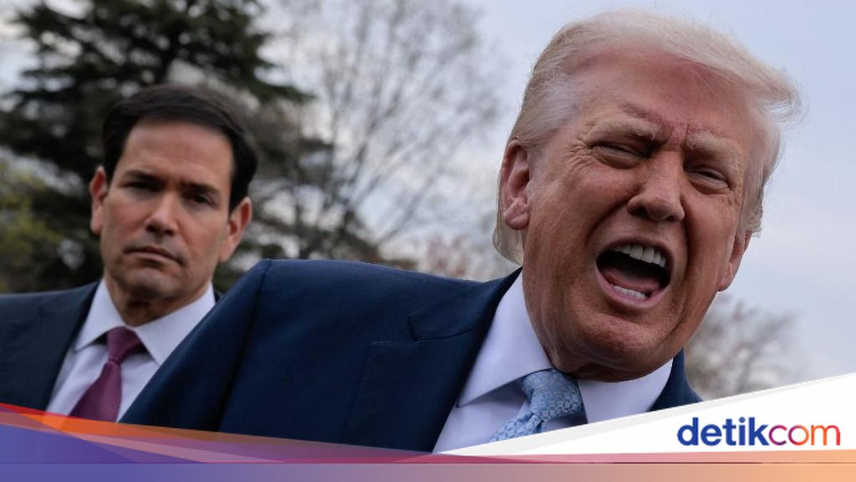 Trump Ancam Getok Tarif 50% ke Negara yang Pasok Senjata ke Iran