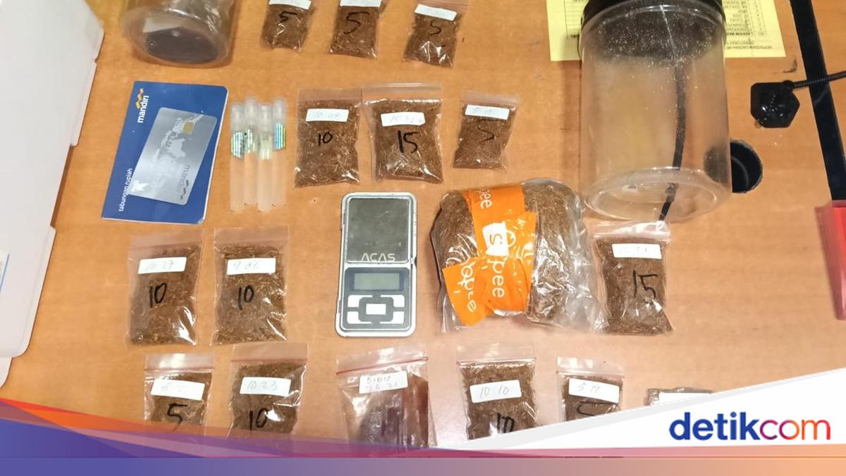 Polisi Tangkap 3 Pengedar Narkoba di Bogor, Sabu hingga Sinte Disita