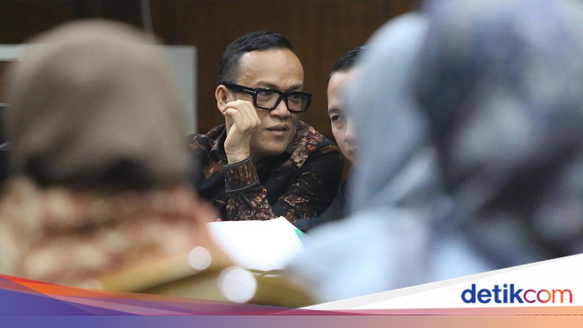 'Sultan' Kemnaker Ngaku Kena Olah Noel Berujung Belikan Motor Ducati