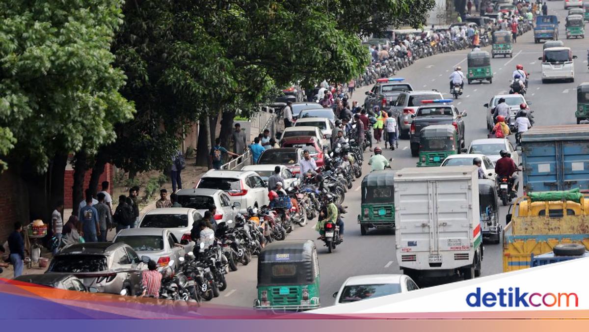 Antrean Menggila, BBM Jadi Barang Langka