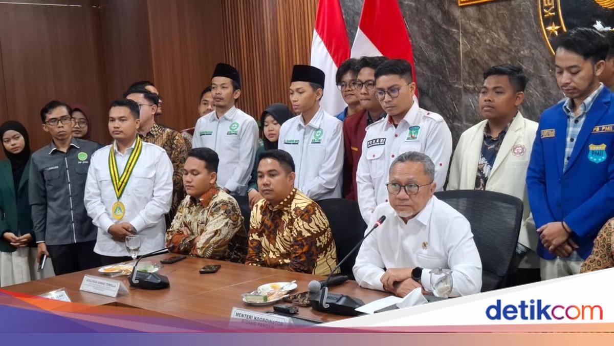 Zulhas Ungkap Dampak Perang AS-Iran: Harga Plastik Naik-Karung Gabah Langka