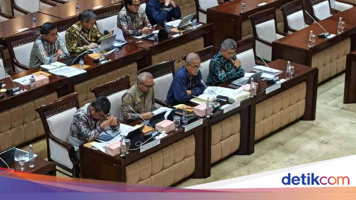 49,7 Juta Warga RI Belum Punya Rekening Bank