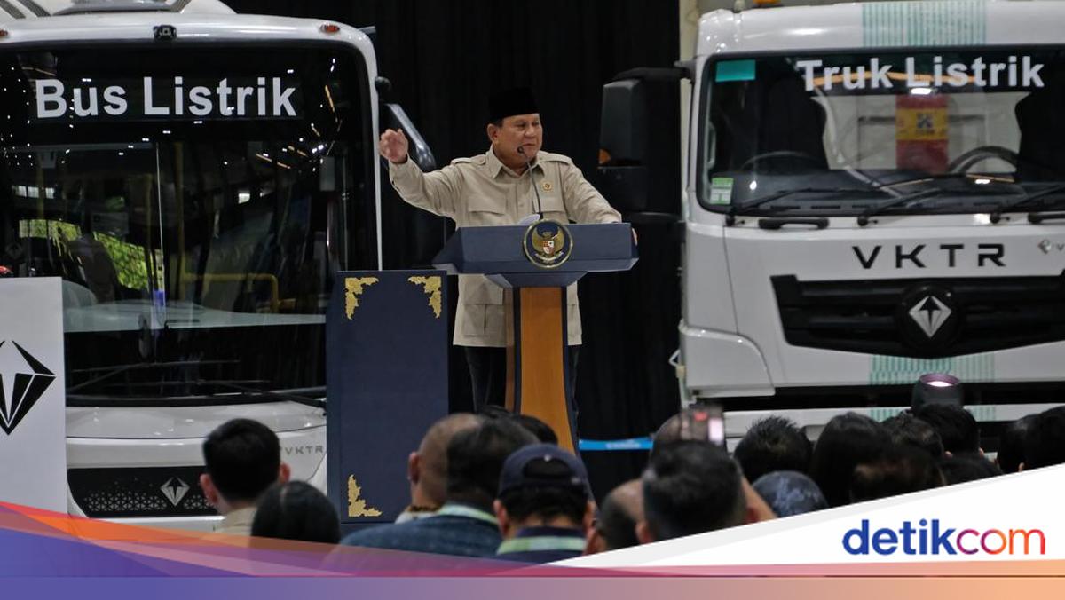 Prabowo Ungkap Rencana Produksi Sedan Listrik Besar-besaran