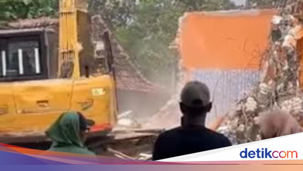 Mantan Istri Bakal Nikah Lagi, Pria di Pati Nekat Robohkan Rumah