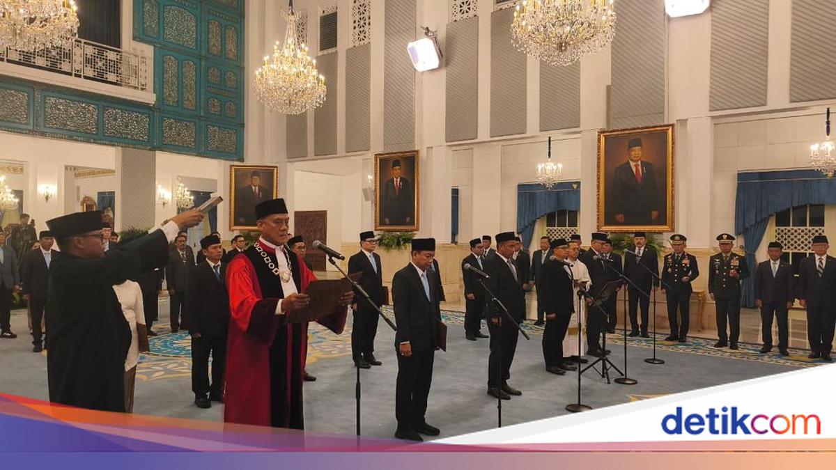 Ketua-Anggota Ombudsman Baru Ucap Sumpah Janji di Hadapan Prabowo