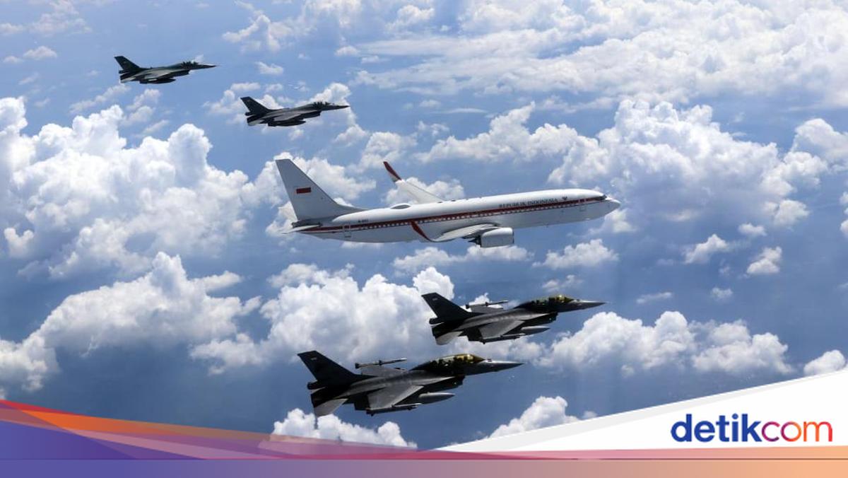 Momen Prabowo Ucapkan Selamat HUT TNI AU Dikawal F-16 dan T50 Golden Eagle
