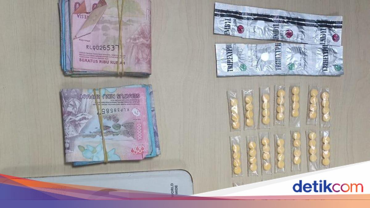 Pengedar dan Pemasok Obat Keras di Bogor Diringkus, Ratusan Tramadol Disita
