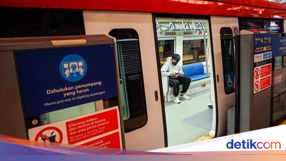 Mobilitas Penumpang LRT Jabodebek Menurun Kala WFH Diterapkan