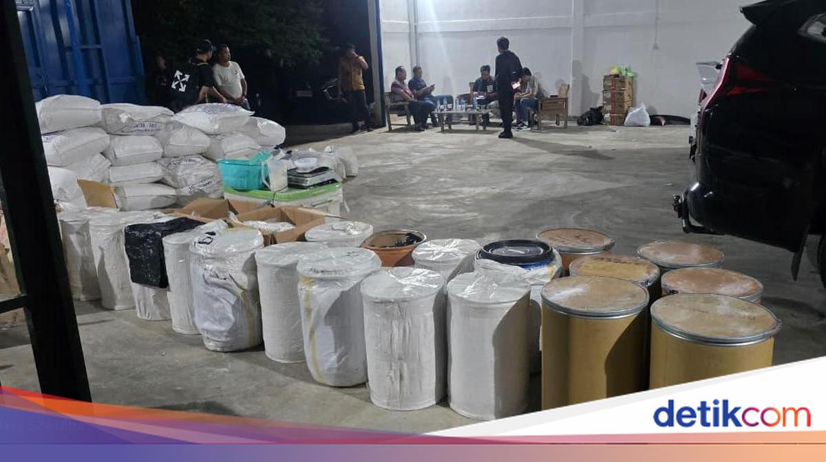 Polda Metro Jaya Bongkar 'Pabrik' Pil Jin di Jateng
