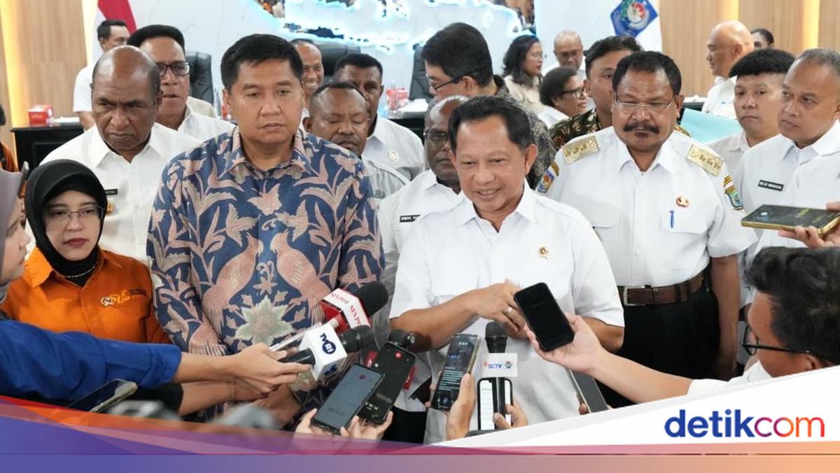 Mendagri Puji Program Bedah Rumah di Wilayah Papua