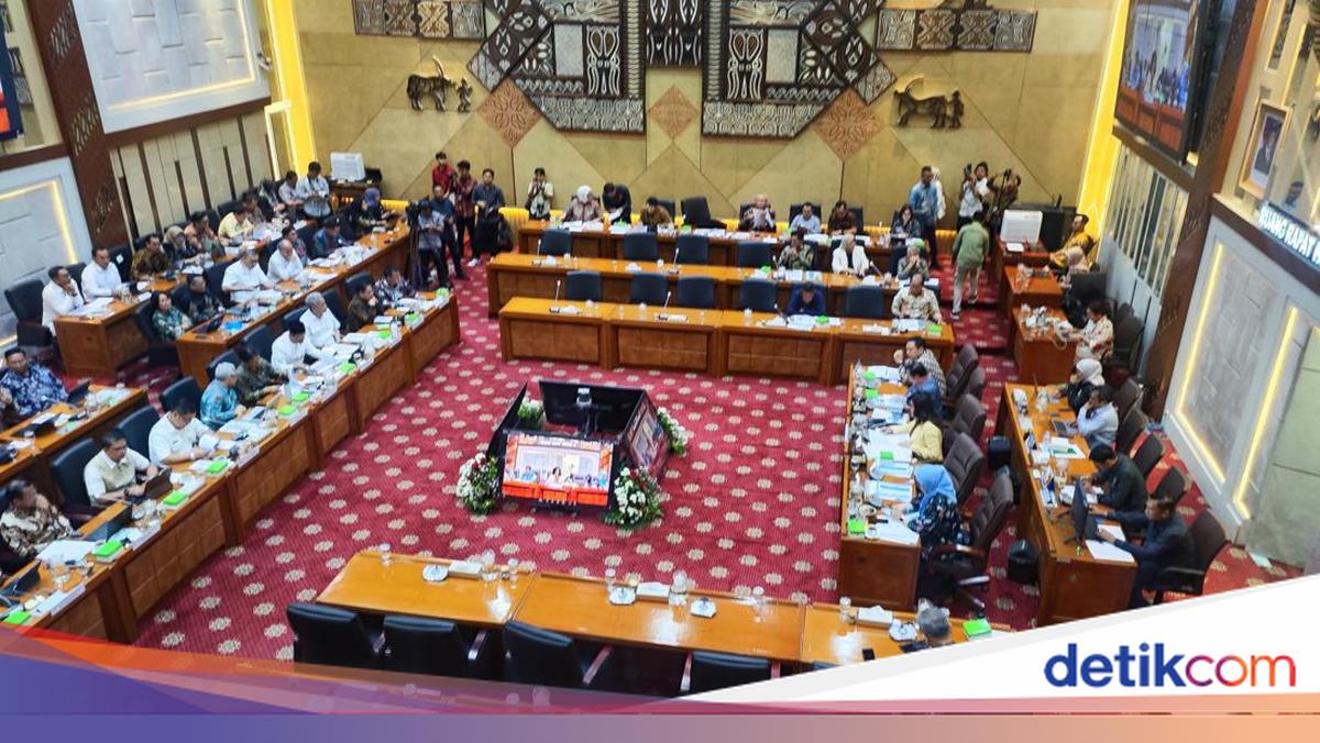Menkes Ungkap Anomali BPJS: Uang Dibayar Tak Semua untuk Orang Termiskin