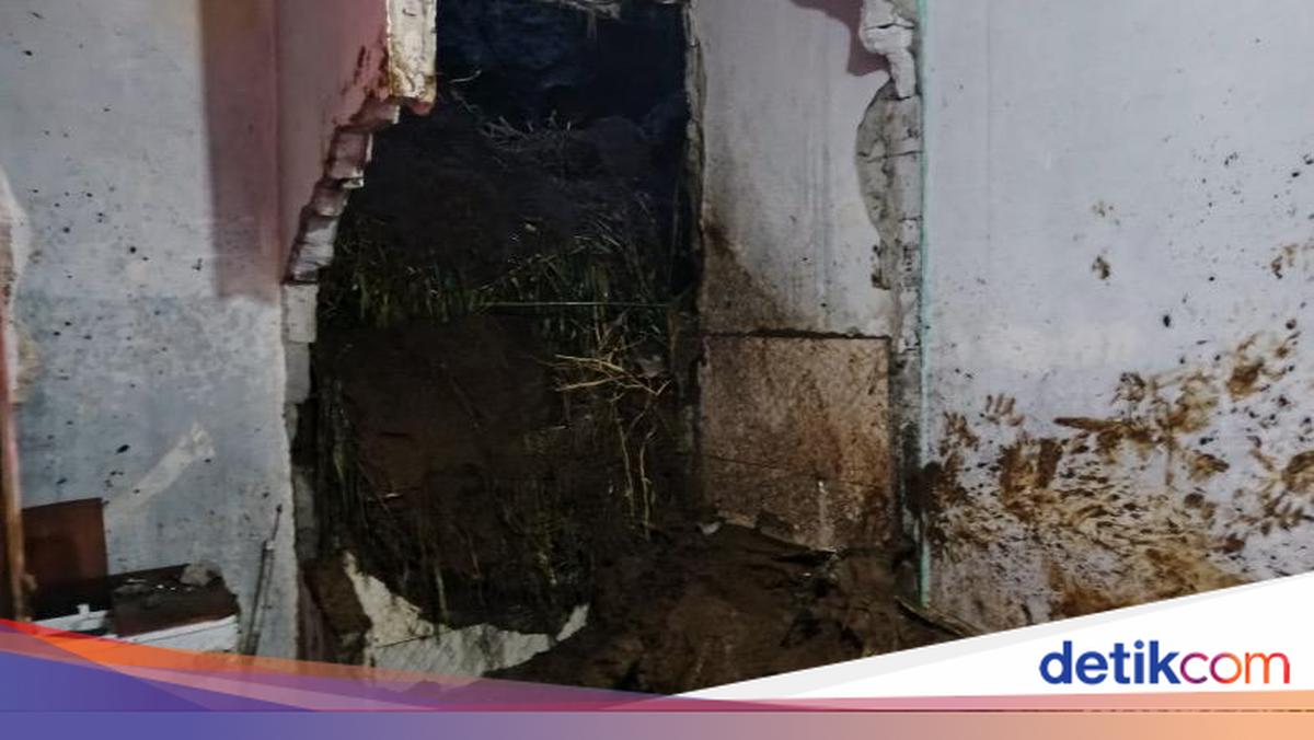 Longsor Timpa 2 Rumah di Sukabumi, 1 Orang Tewas