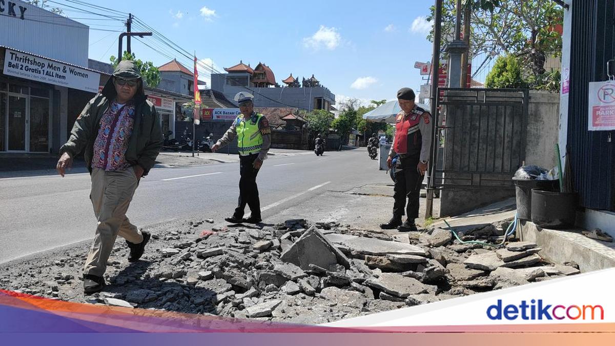 Drainase di Badung Tiba-tiba Meledak, Beton Trotoar Rusak Parah