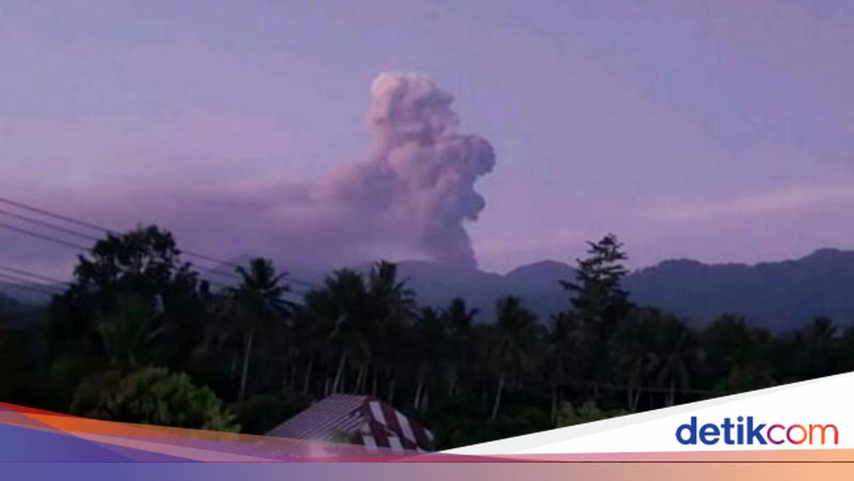 Gunung Dukono di Halmahera Utara Erupsi, Semburkan Abu Vulkanik 1,4 Km