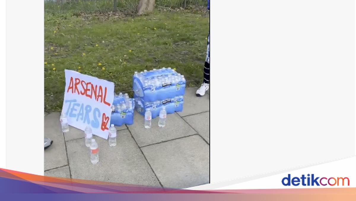 Meme Menohok! Air Mata Arsenal Jadi Minuman Usai Kalah dari City