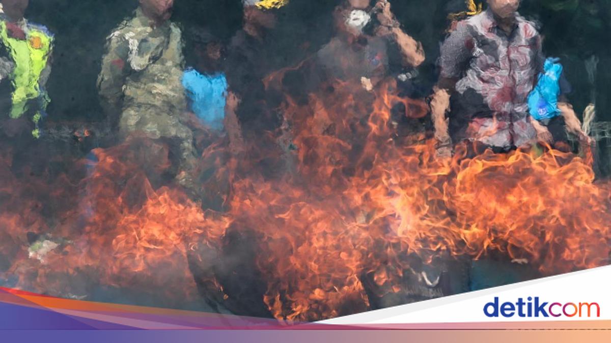 Pemusnahan Rokok dan Miras Ilegal Senilai Rp 34 Miliar