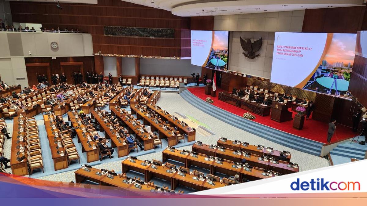 DPR Resmi Sahkan RUU PPRT Jadi UU, Fraksi Balkon Tepuk Tangan