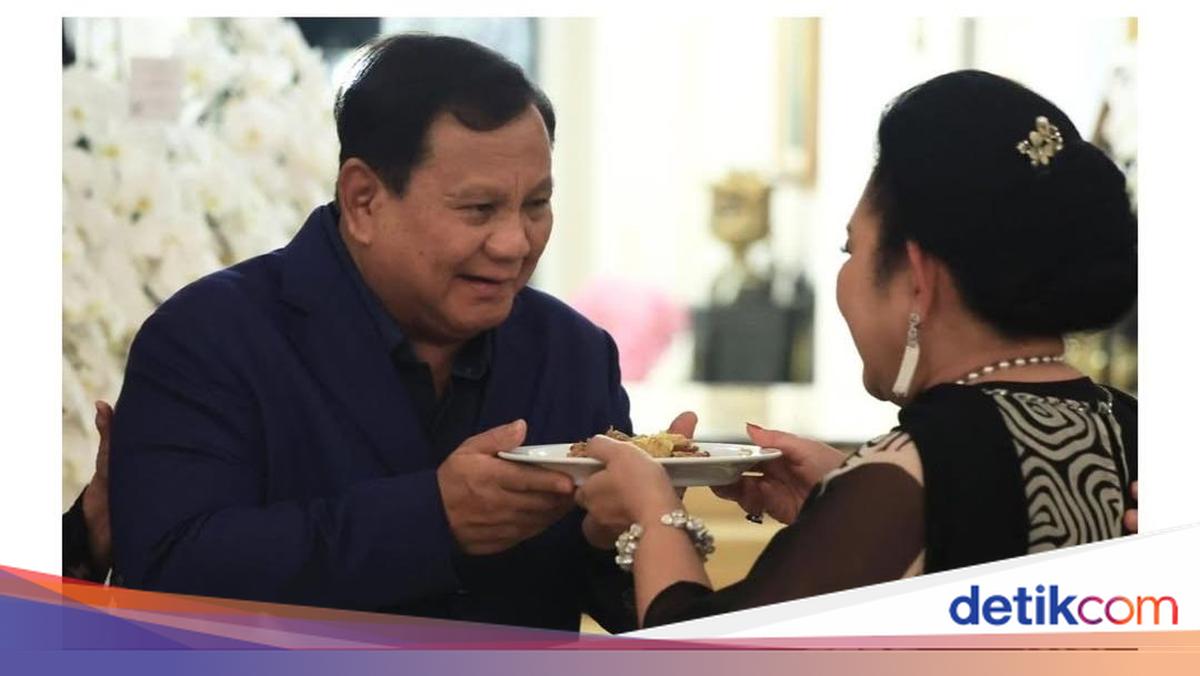 Prabowo Unggah Foto Syukuran Ultah Titiek: Semoga Tambah Usia Bawa Keberkahan