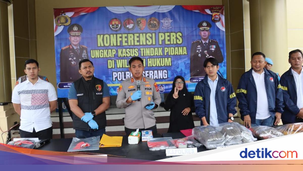 Tangkap 2 Pelaku Curanmor, Polres Serang Temukan 2 Senpi Rakitan dan 12 Amunisi