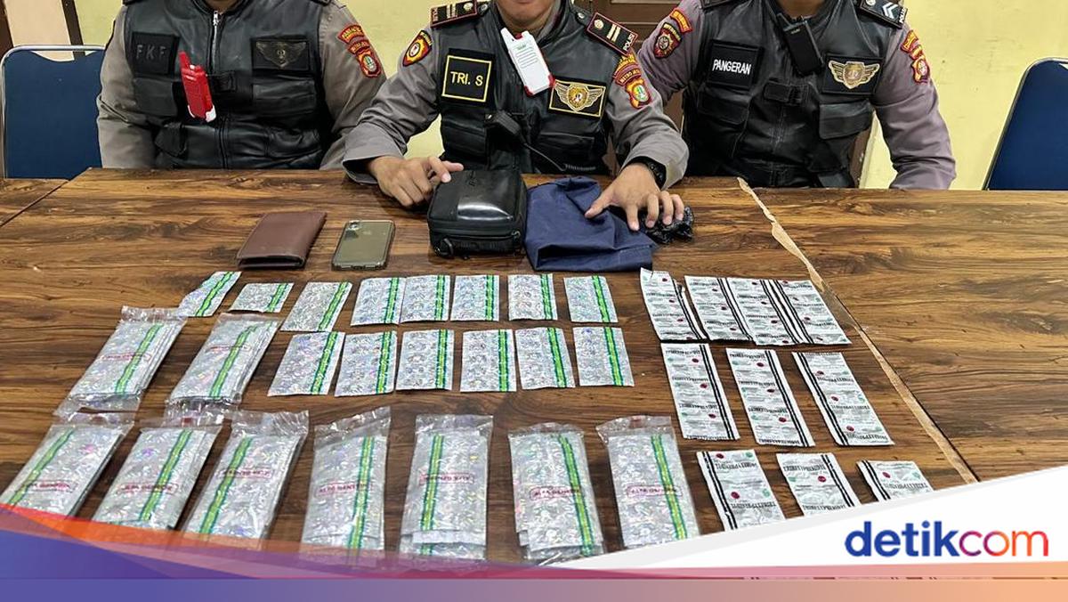 2 Pemuda Pengedar Obat Keras Diringkus di Tangerang, Ribuan Tramadol Disita