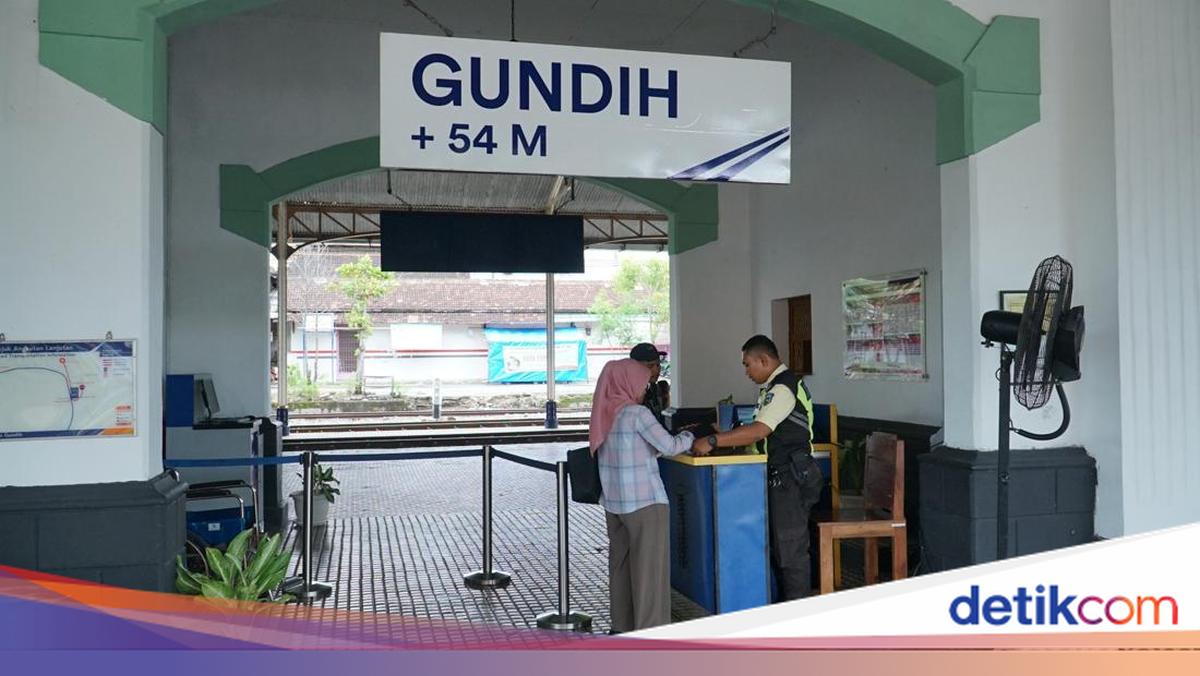 Potret Bangunan Kolonial Stasiun KA Gundih di Grobogan
