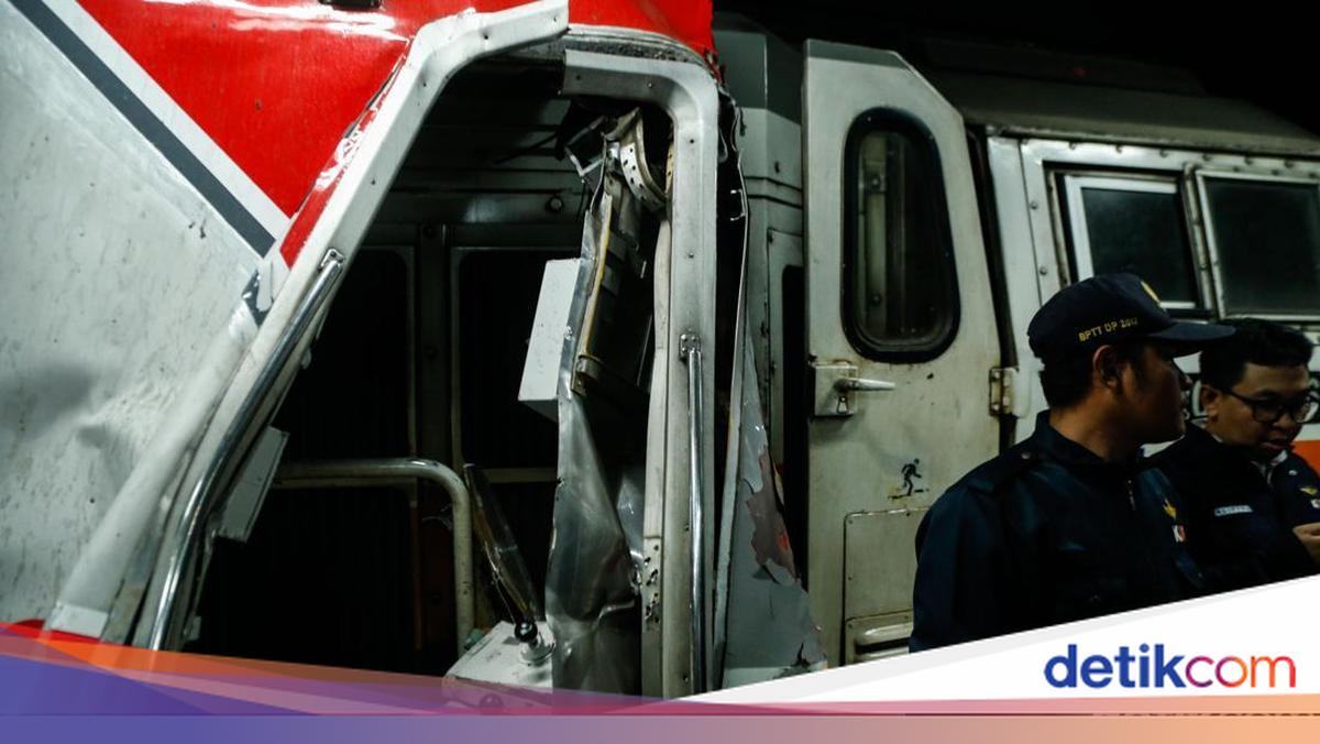 Kemenhub Buka Suara soal Kecelakaan 2 Kereta di Stasiun Bekasi Timur