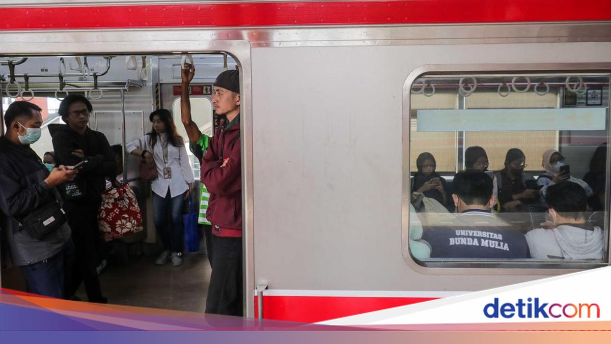 KRL Pagi Ini Cuma dari Stasiun Bekasi, Ada Shuttle Bus di Bulak Kapal