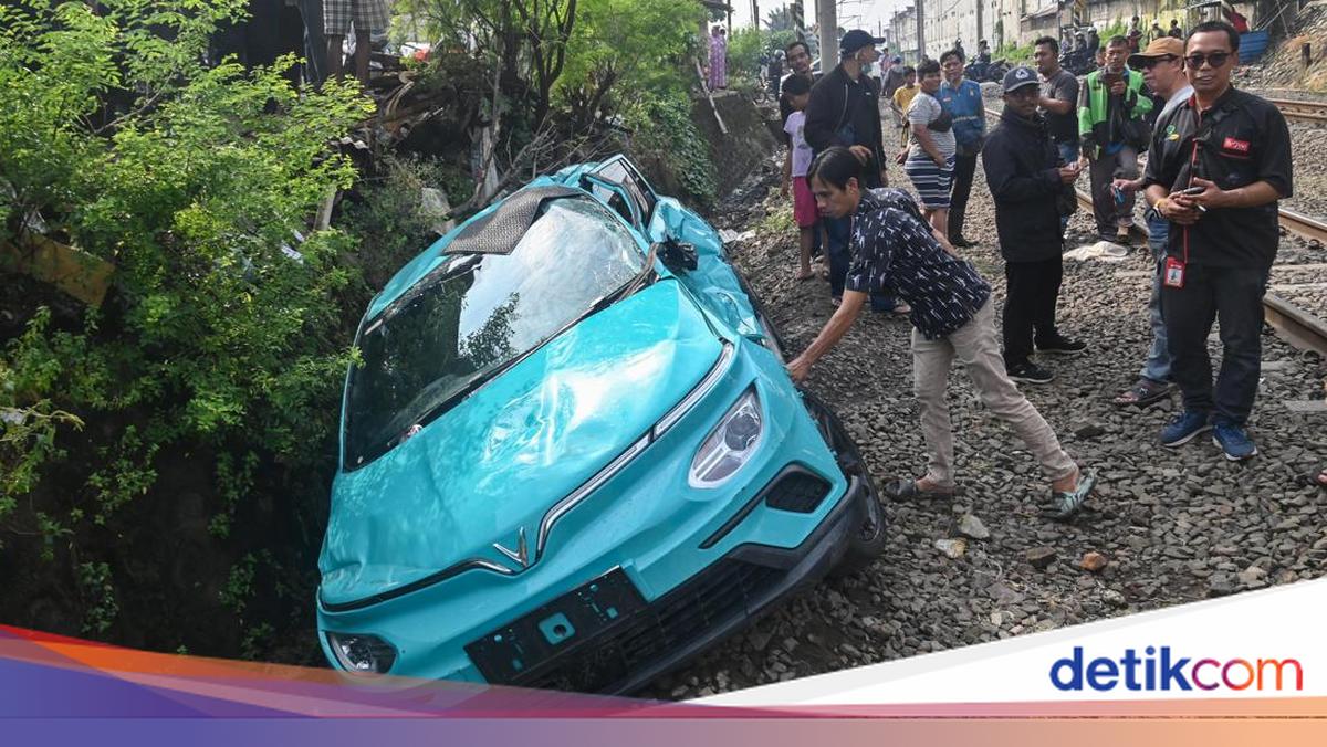 Taksi Green SM soal Tabrakan Kereta di Bekasi: Masih Proses Investigasi