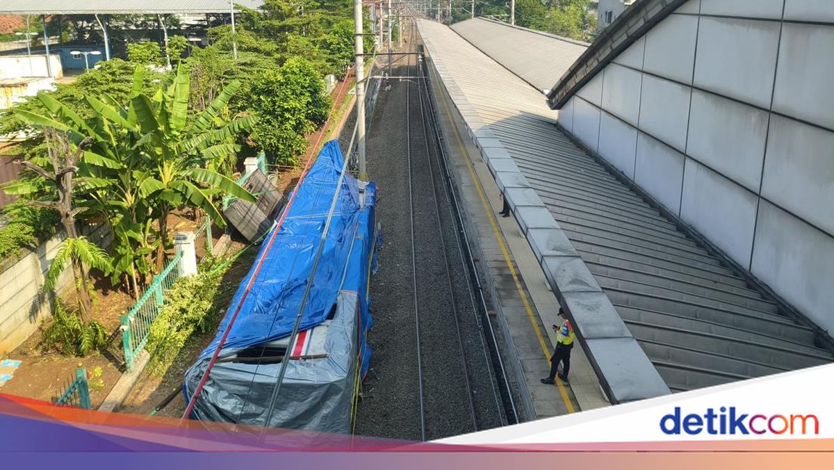 Evakuasi Masih Berlangsung, KRL Cikarang Beroperasi Bertahap Siang Ini