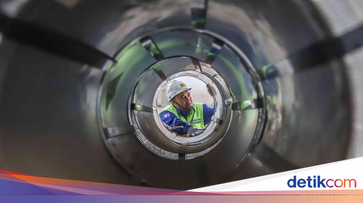 Melihat Bongkar Muat Komoditas Impor di Pelabuhan Tanjung Priok