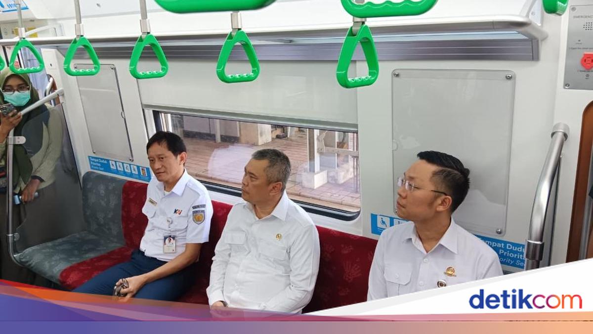 Menhub Tolak Usulan Gerbong Wanita di Tengah KRL, Ungkap Alasan Tetap di Ujung