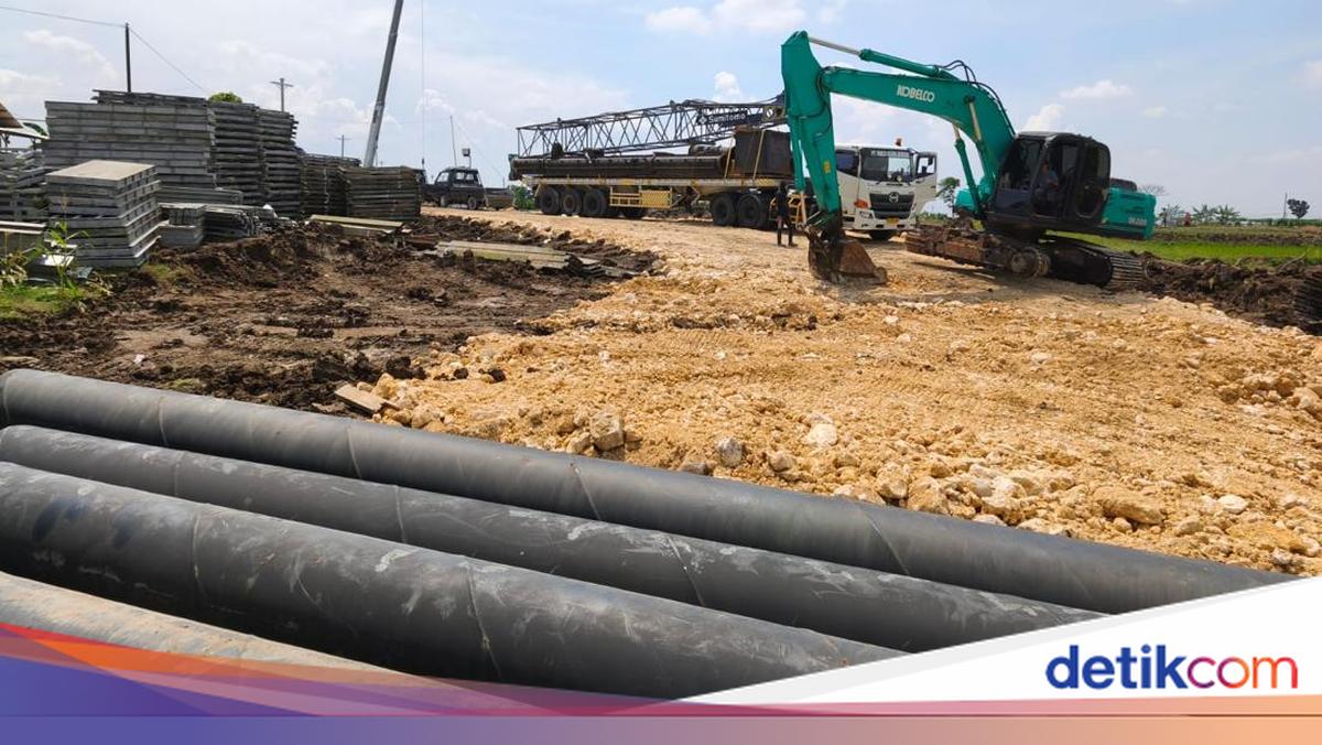 Dukung Percepatan Sekolah Rakyat, KemenPU Pasang Jembatan Bailey di Brebes