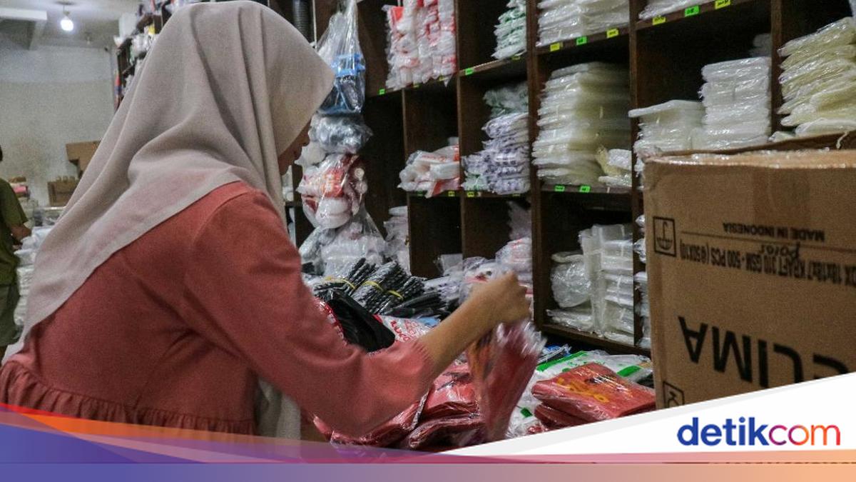 Krisis Plastik Global Memicu Revolusi Hijau di Indonesia Siasat Cerdik Hadapi Perang Harga Plastik