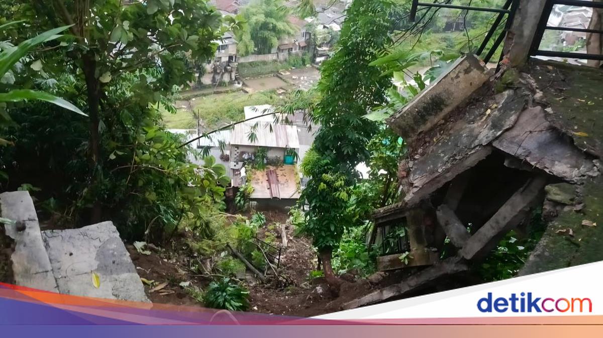 Tebing 30 Meter Longsor di Sukasari Bogor, 5 Rumah Rusak dan 1 Orang Luka