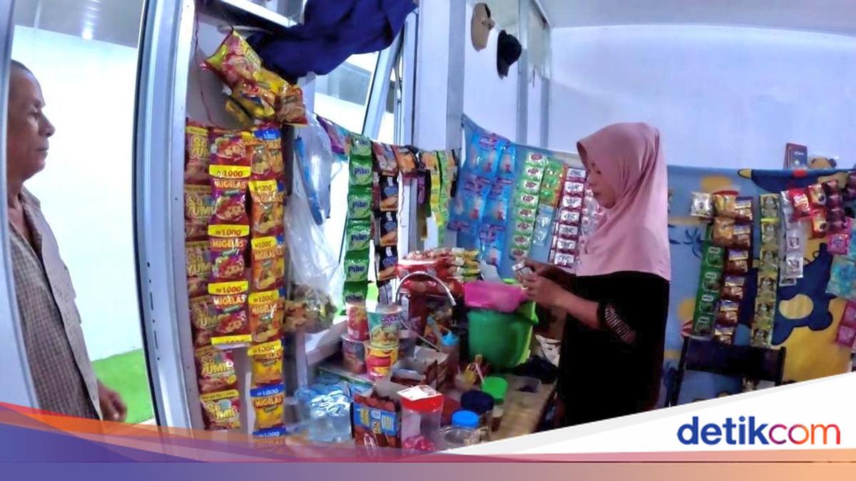 Kisah Penyintas Bencana Aceh Bangkit Lewat Usaha Jajanan di Huntara