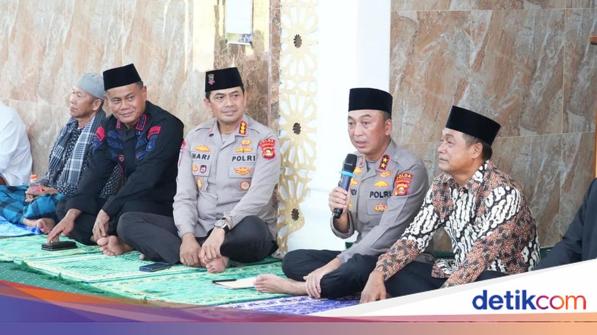 Kapolda Sumsel Gelar Jumat Curhat di Masjid Ar-Rahman, Serap Aspirasi Warga
