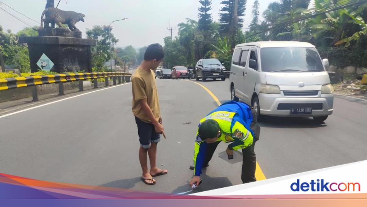 Pikap Tabrak 2 Motor di Tanjakan Selarong Puncak Bogor, 3 Orang Luka