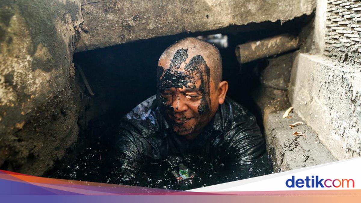 Kang Deny dan Perjuangan di Dasar Selokan Kota