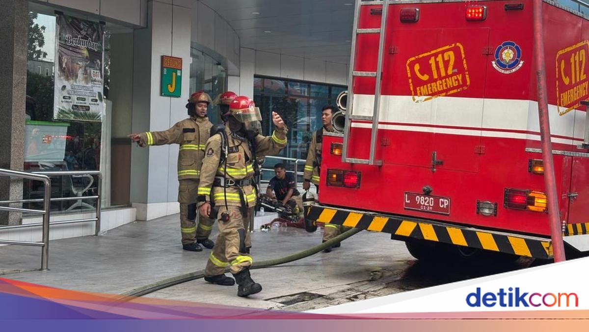 1 Pasien Tewas, Ini Awal Mula Kebakaran Gedung Layanan Jantung RSUD dr Soetomo