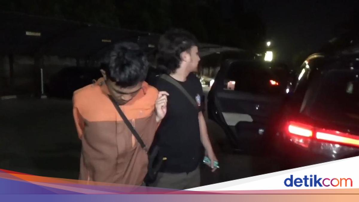 Sosok Pemotor Lindas Mahasiswi Unpad di Gang Sempit Kini Tertunduk Lesu