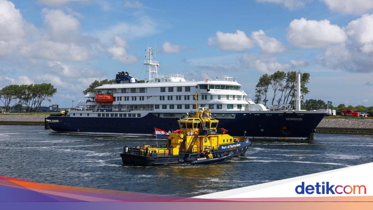 Potret Kapal Pesiar Terdampak Hantavirus Berlabuh di Rotterdam untuk Disinfeksi