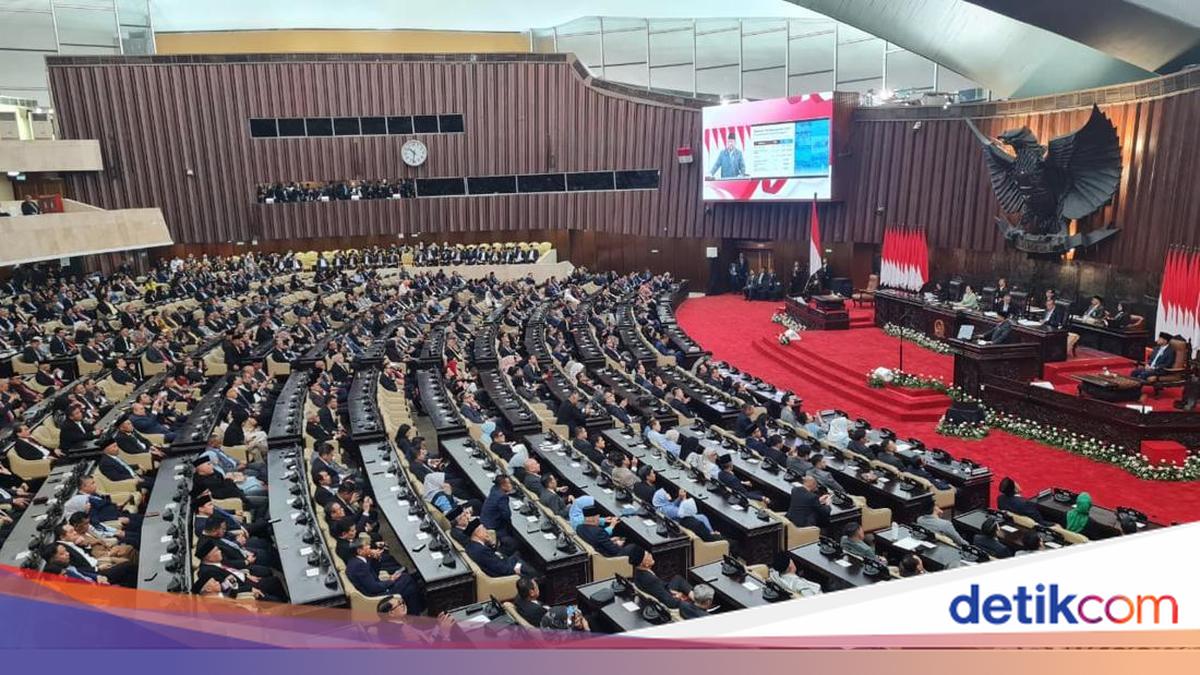 Paripurna Setujui RUU Polri Jadi Usul Inisiatif DPR