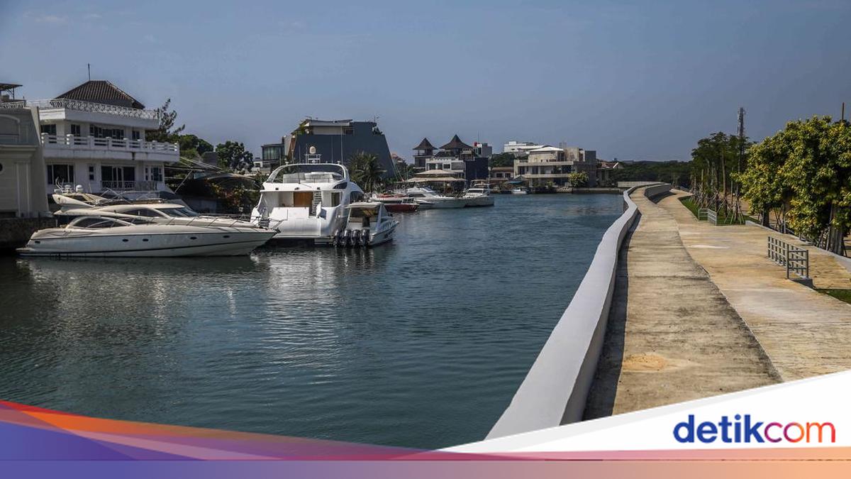 Tanggul Laut Jaga Permukiman Elite di Pantai Mutiara