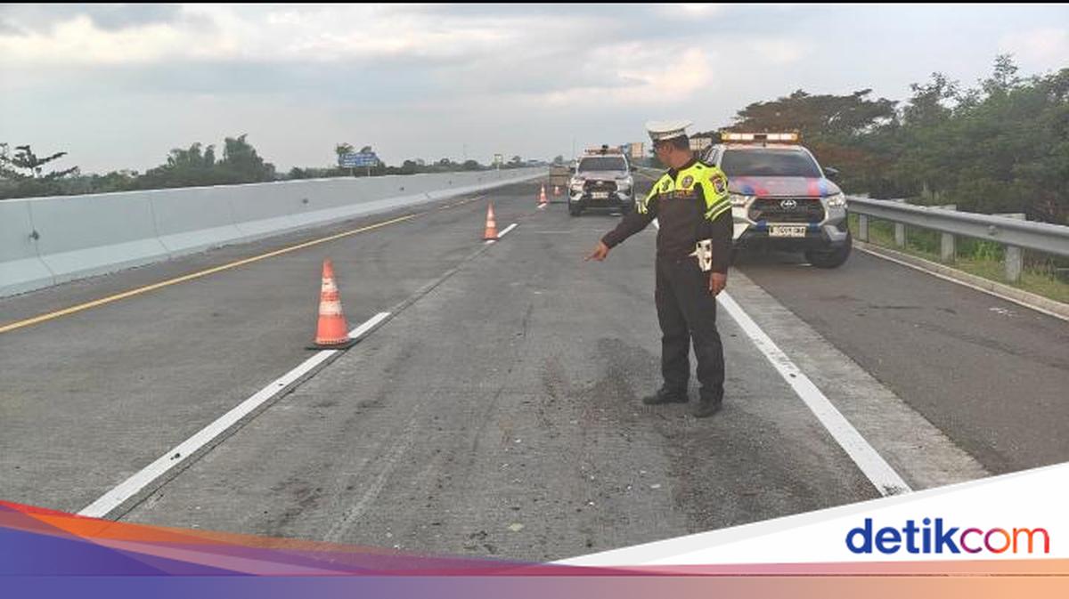 Kronologi Kecelakaan Anggota DPR Gus Hilman: Sopir Ngantuk lalu Tabrak Truk